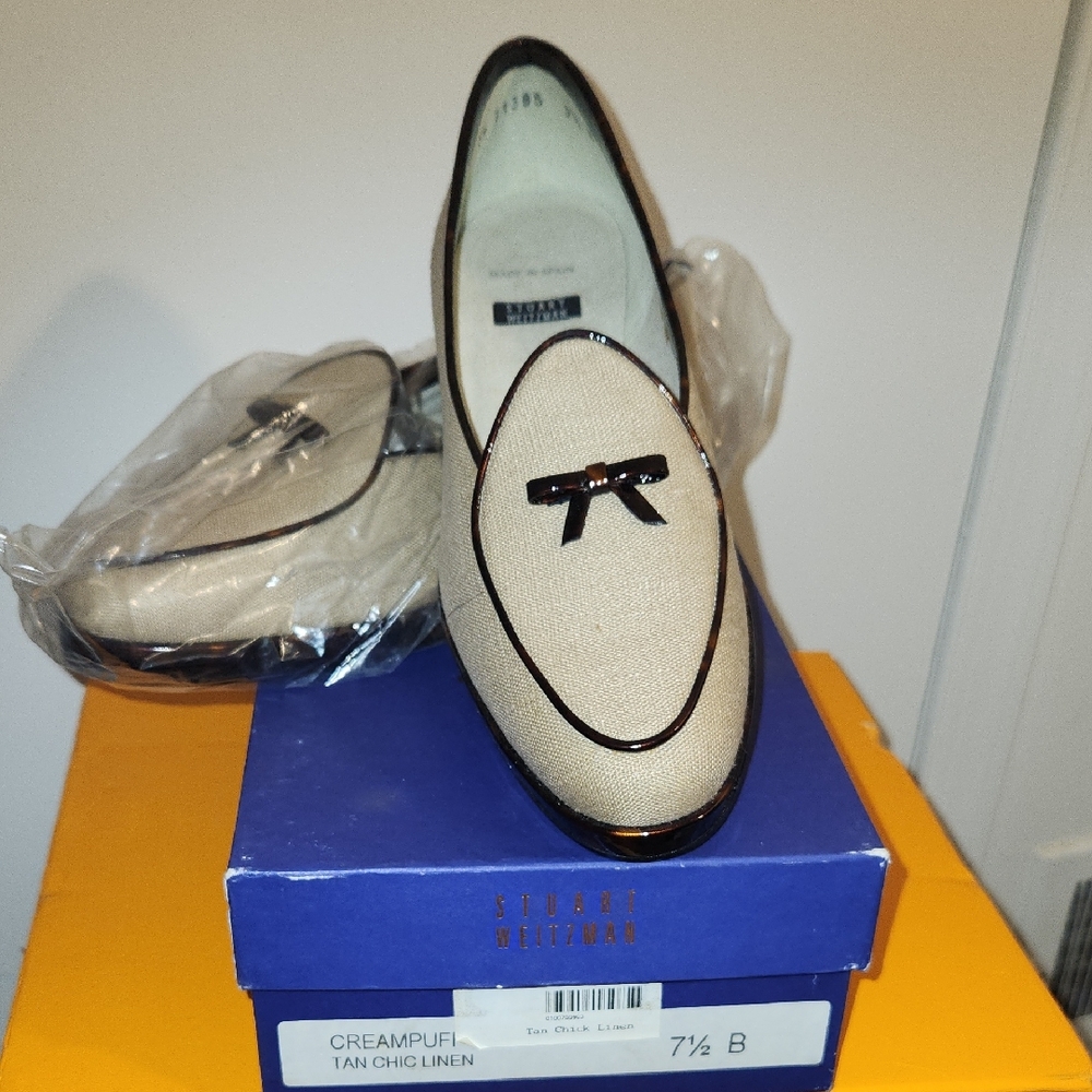 Stuart Weitzman Cream Loafers with Tortoiseshell Trim